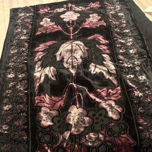 Beautiful Susan Graver Black & Copper colored Scarf